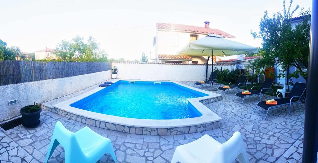 Guest House Ilic Loborika Extérieur photo