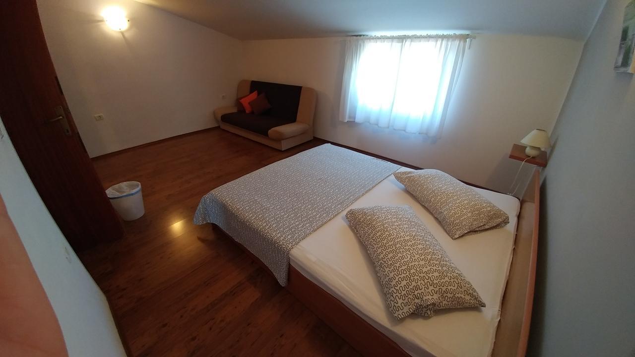 Guest House Ilic Loborika Extérieur photo